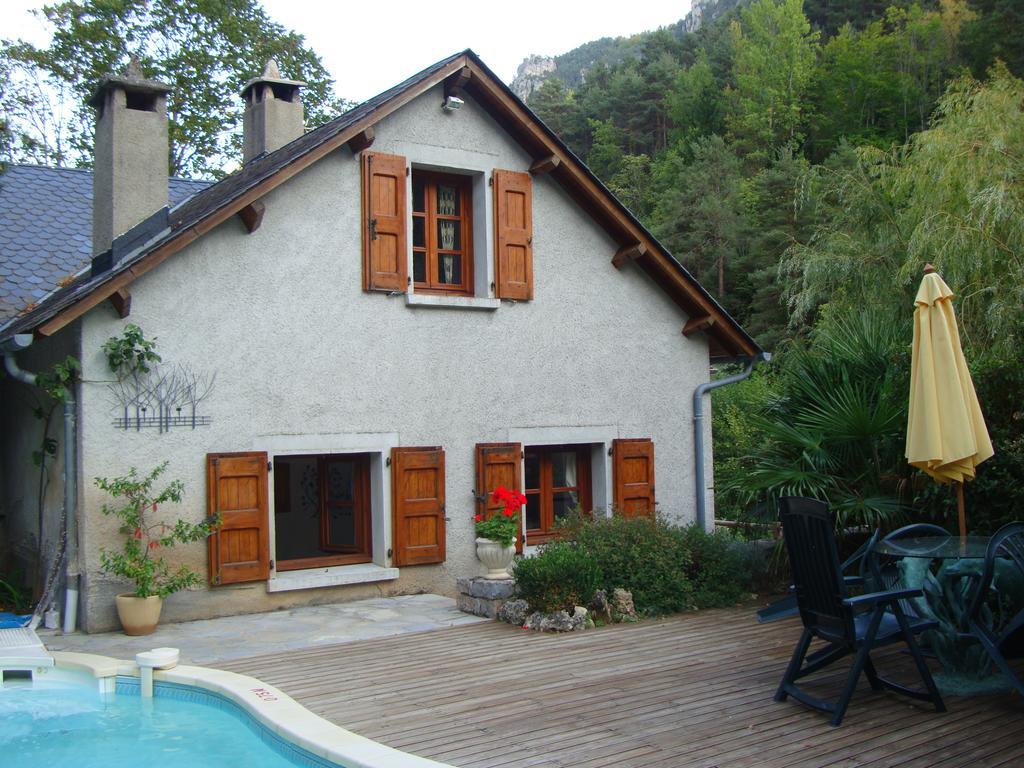 La Caze Villa Saint-Pierre-des-Tripiers Exterior photo